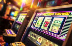 totosaja slot sports dashboard with live scores and betting markets
